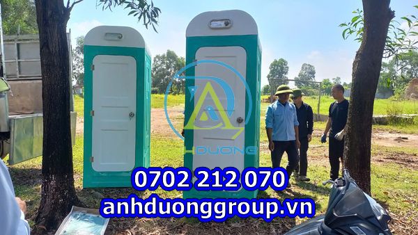 Hình ảnh bàn giao nhà vệ sinh di động composite tại công trường